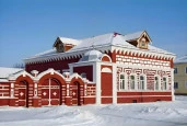 Здание нежилое, наименование: МАГАЗИН, площадь: 232,9 кв.м., количество этажей, в т.ч. подземных этажей: 1, в т. ч. подземных 0, по адресу: Нижегородская область, Пильнинский р-н, с. Курмыш, ул. Советская, д. 8, кадастровый номер: 52:46:0010004:2010